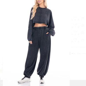 Black Cropped Sweatshirt & Harem Jogger Pants Set